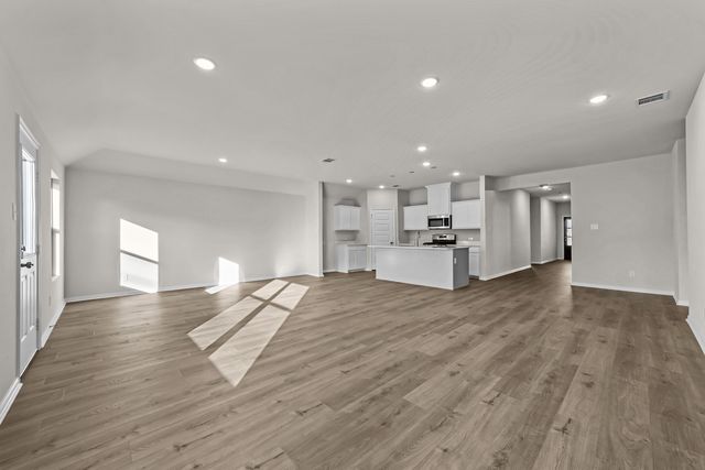 555 Forest Haven Drive, Van Alstyne, TX 75495