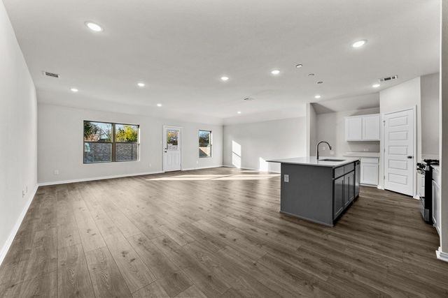 555 Forest Haven Drive, Van Alstyne, TX 75495