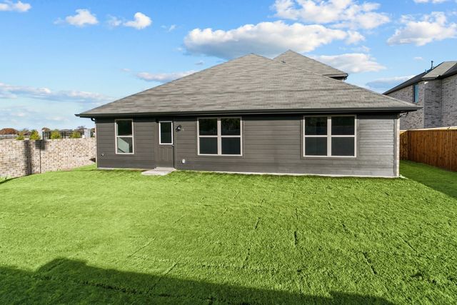 555 Forest Haven Drive, Van Alstyne, TX 75495