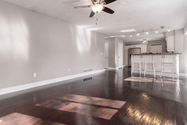 7801 Cedar Ridge Drive, Pickerington, OH 43147