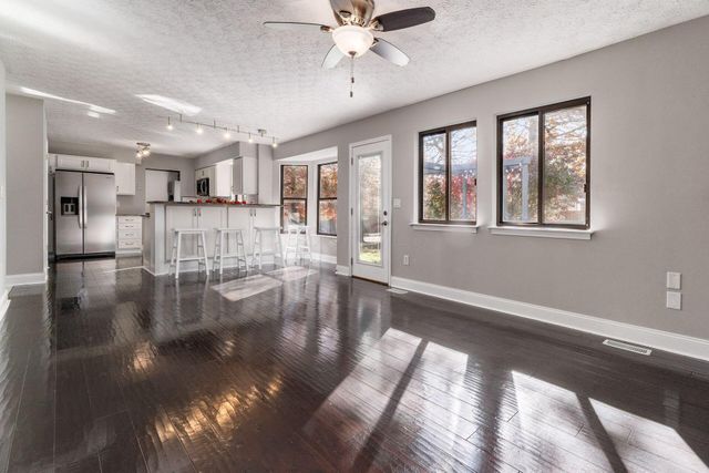 7801 Cedar Ridge Drive, Pickerington, OH 43147