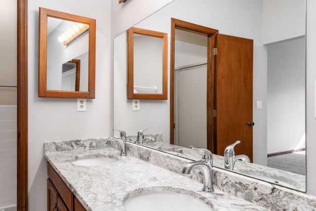 7801 Cedar Ridge Drive, Pickerington, OH 43147