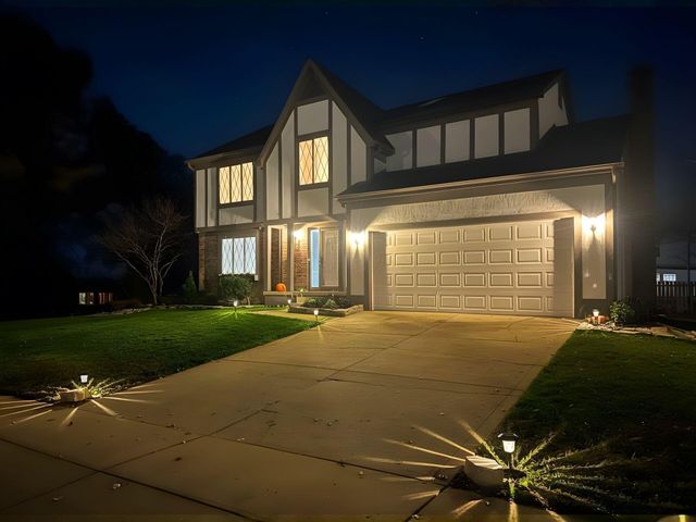 7801 Cedar Ridge Drive, Pickerington, OH 43147