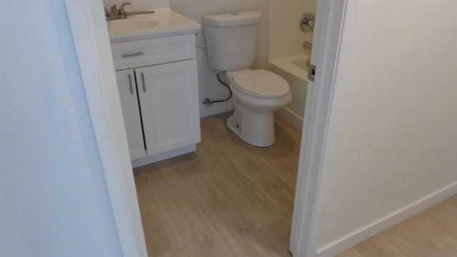 2425 Cranston Dr. 16, Escondido, CA 92025