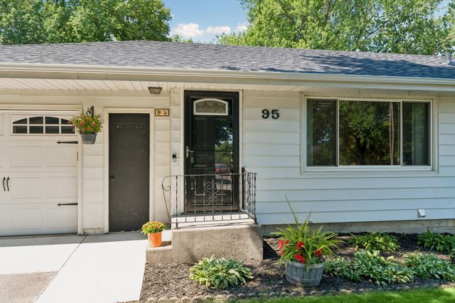 95 Hackberry Hill, Long Lake, MN 55356