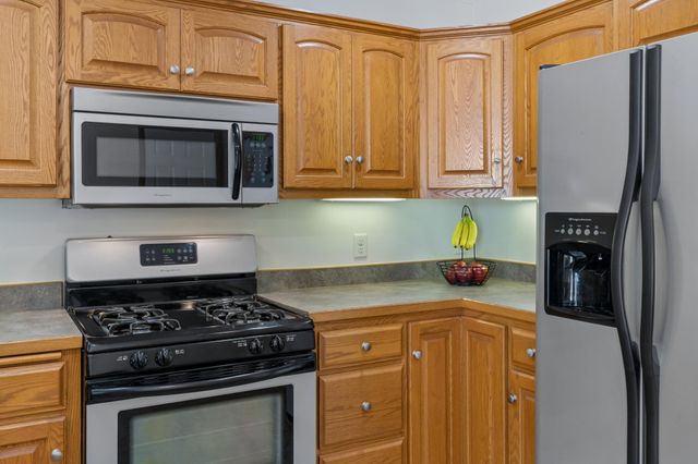 95 Hackberry Hill, Long Lake, MN 55356
