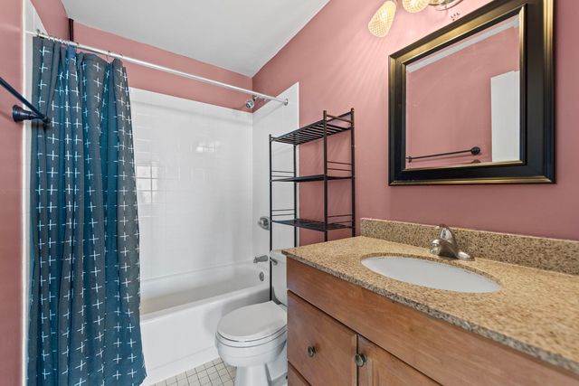 5320 N Sheridan Road 2201, Chicago, IL 60640