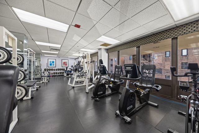 5320 N Sheridan Road 2201, Chicago, IL 60640