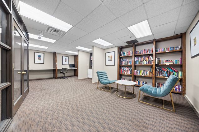 5320 N Sheridan Road 2201, Chicago, IL 60640