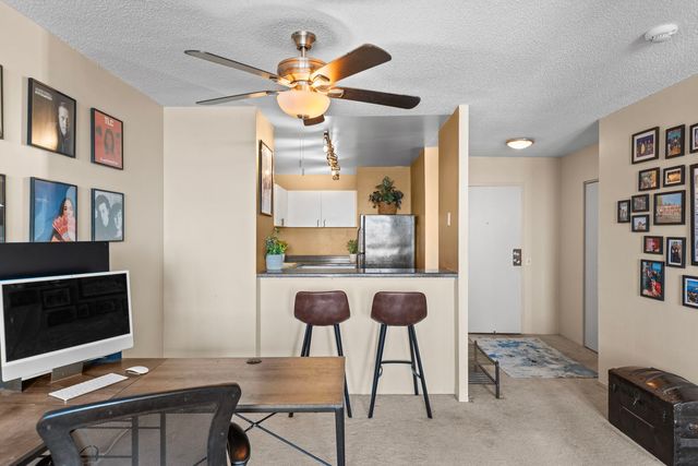 5320 N Sheridan Road 2201, Chicago, IL 60640