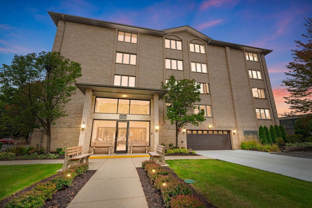 9510 S Kolmar Avenue 406, Oak Lawn, IL 60453