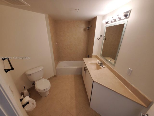 9066 SW 73rd Ct 1808, Miami, FL 33156