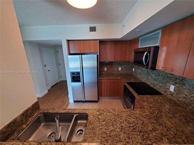 9066 SW 73rd Ct 1808, Miami, FL 33156