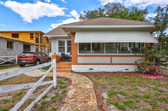 2521 4TH STREET S, St Petersburg, FL 33705