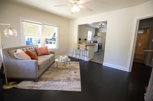 2521 4TH STREET S, St Petersburg, FL 33705