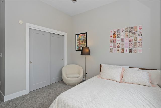 10181 Thorne Drive, West Des Moines, IA 50266