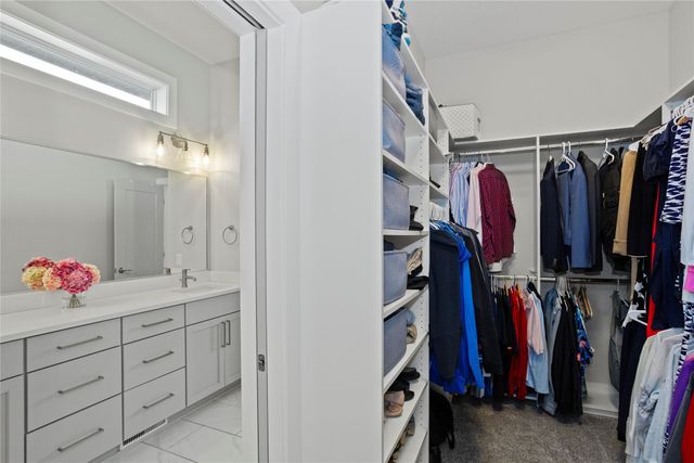 10181 Thorne Drive, West Des Moines, IA 50266