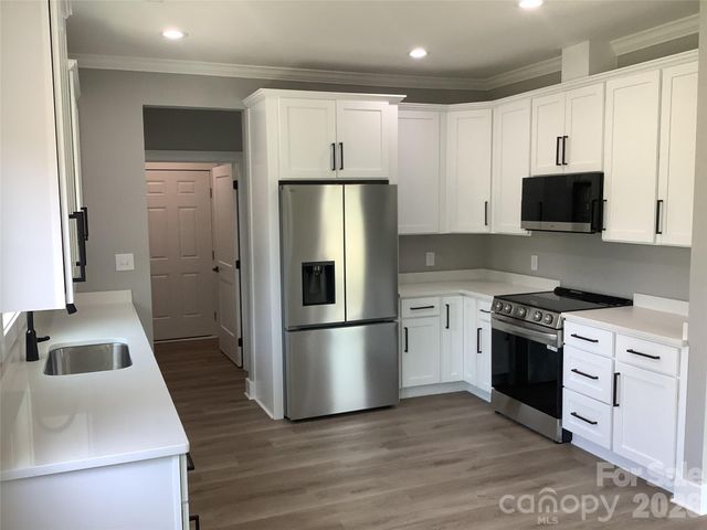 401 Oak Grove Road, Kings Mountain, NC 28086