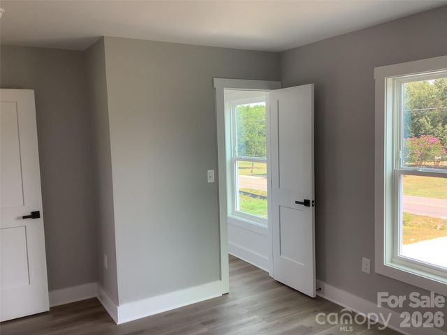 401 Oak Grove Road, Kings Mountain, NC 28086