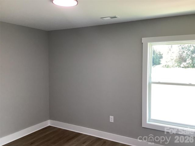 401 Oak Grove Road, Kings Mountain, NC 28086
