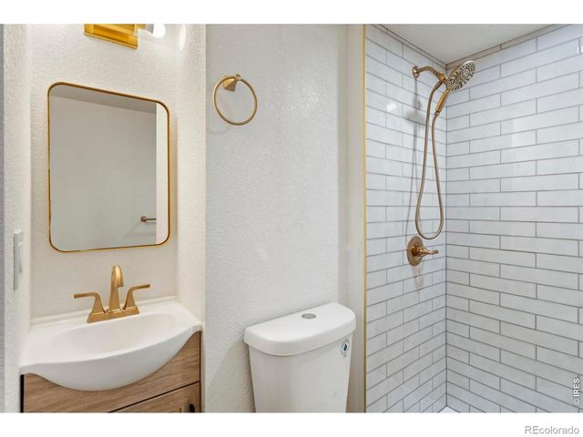 272 Ley Drive, La Salle, CO 80645