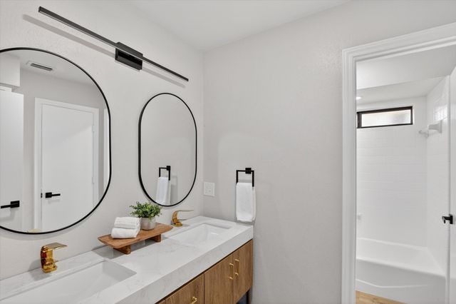 1630 Beaver Creek Drive, Duncanville, TX 75137