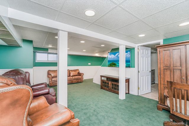 15633 100th Street, Howard Beach, NY 11414