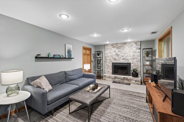 17351 Barberry Circle, Eden Prairie, MN 55346