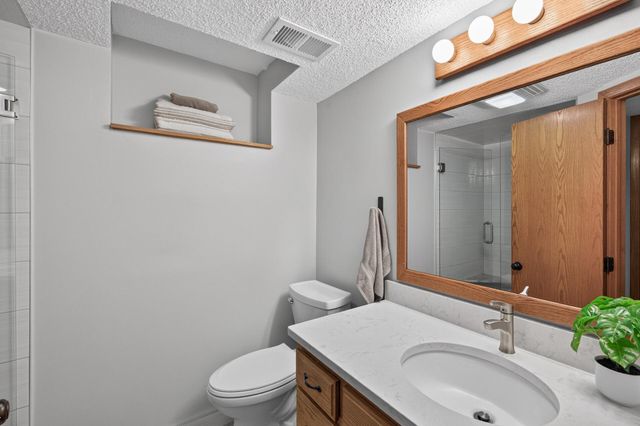 17351 Barberry Circle, Eden Prairie, MN 55346