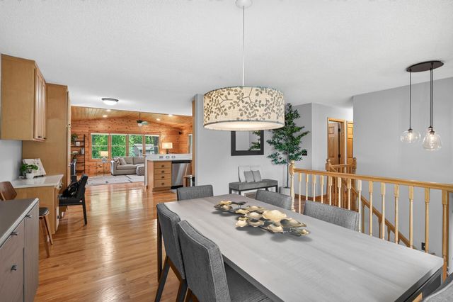 17351 Barberry Circle, Eden Prairie, MN 55346