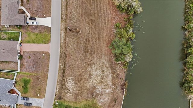 1712 NW 9th ST, Cape Coral, FL 33993