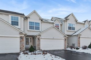 1703 Fieldstone Drive S 1703, Shorewood, IL 60404