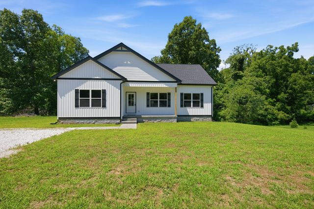 3033 Bowker Road, Charlotte, TN 37036