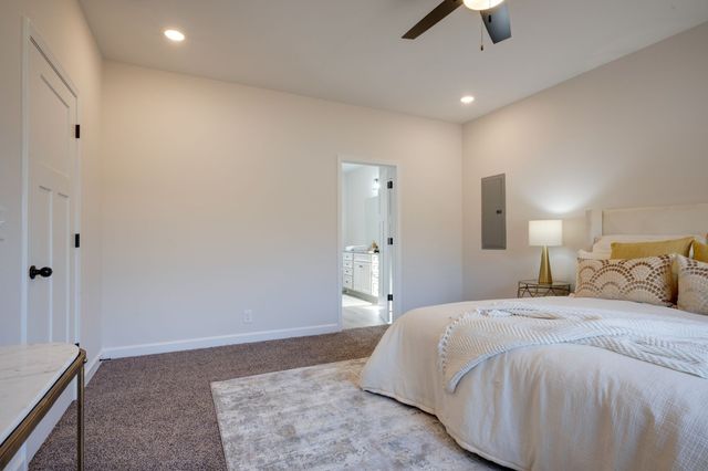3033 Bowker Road, Charlotte, TN 37036
