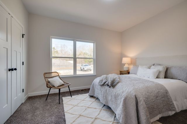 3033 Bowker Road, Charlotte, TN 37036