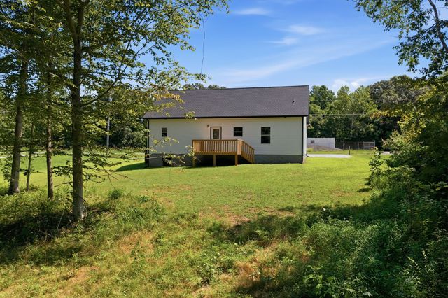 3033 Bowker Road, Charlotte, TN 37036
