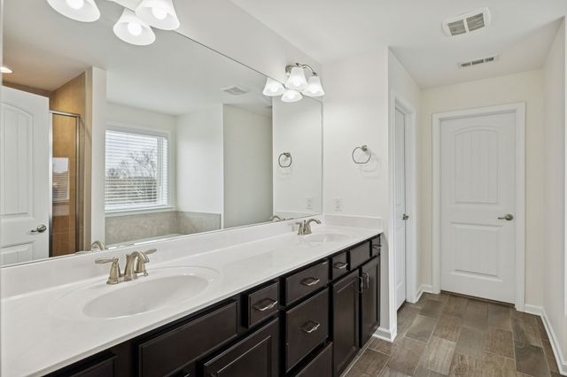 1791 Stonewater Dr, Hermitage, TN 37076