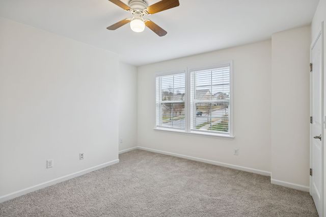 1791 Stonewater Dr, Hermitage, TN 37076