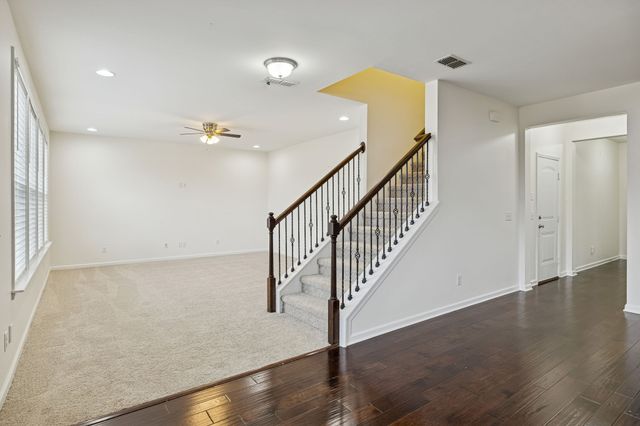 1791 Stonewater Dr, Hermitage, TN 37076