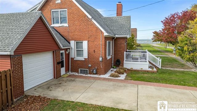 79 North Ocelot Street, Dunkirk, NY 14048