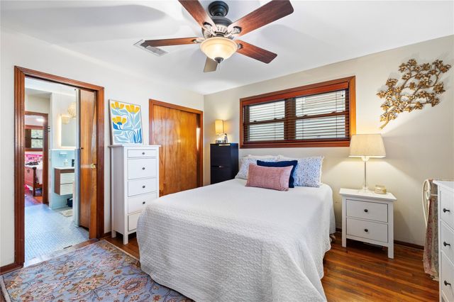 4526 S Avenue S, Galveston, TX 77551