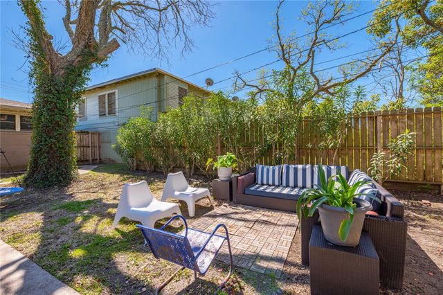 4526 S Avenue S, Galveston, TX 77551