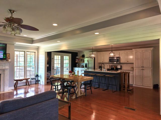 410 Eells St, Loretto, TN 38469