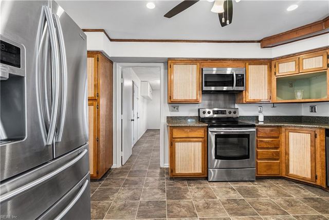 3449 Petunia CRES, Virginia Beach, VA 23453