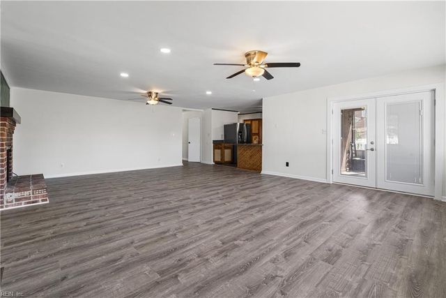 3449 Petunia CRES, Virginia Beach, VA 23453