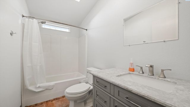 67710 N Lob Lane, Benton City, WA 99320