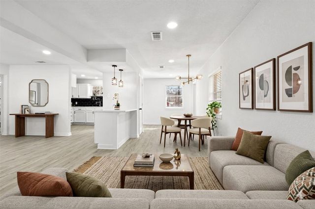 1722 Hillcrest Street, Mesquite, TX 75149