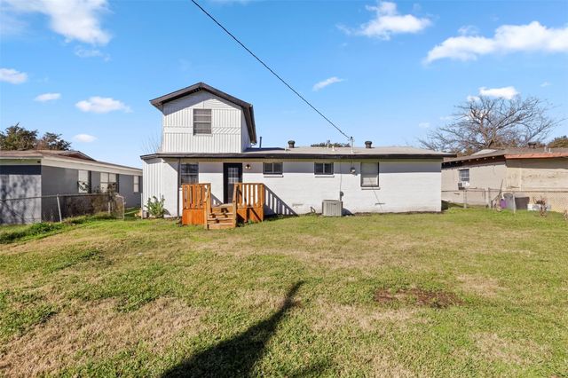 1722 Hillcrest Street, Mesquite, TX 75149