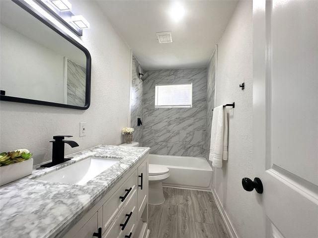 1722 Hillcrest Street, Mesquite, TX 75149