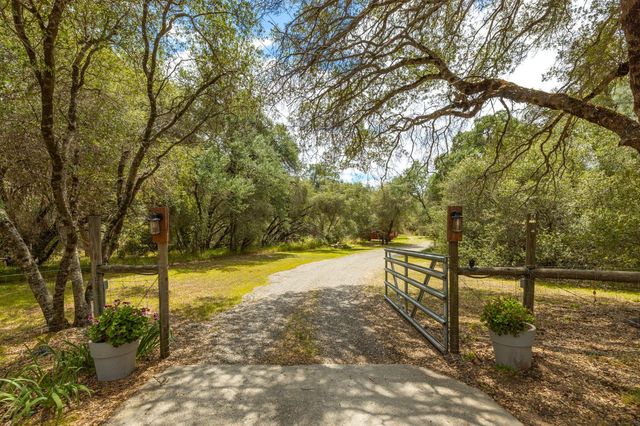 46320 Oonay Nation Road, Coarsegold, CA 93614